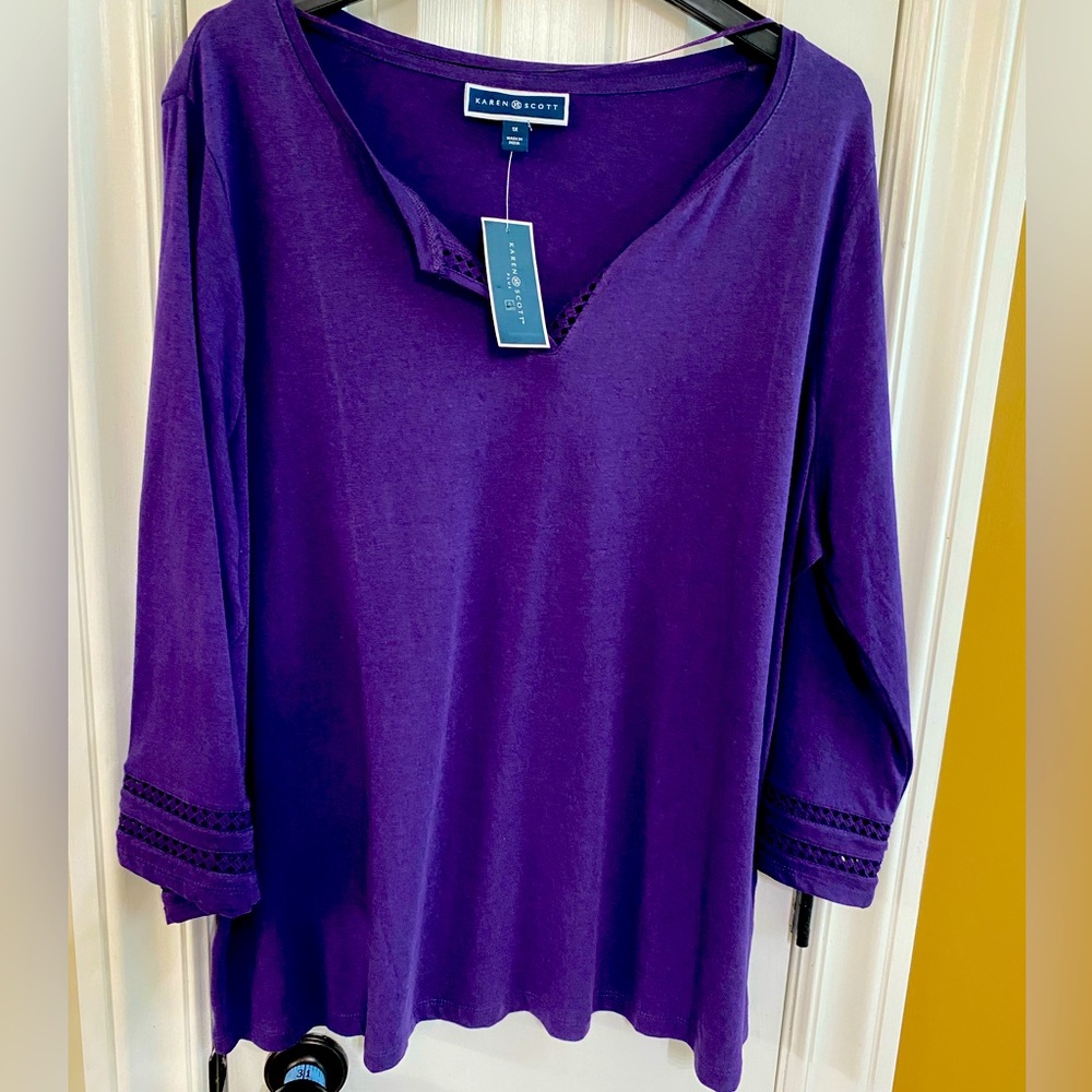New Karen Scott 3/4 Sleeve Purple Top. Pit-Pit 25” Length 29”. Super Soft